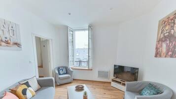 Smart TV, books, offices