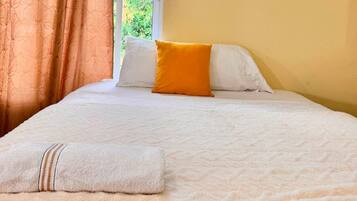 Single Room | Desk, free WiFi