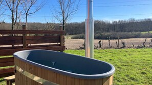 Baignoire à remous extérieure