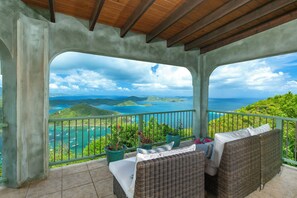 Property grounds - Expansive Island Chain Views! Lunazul Cottage, 2BR/2BA (Coral Bay)