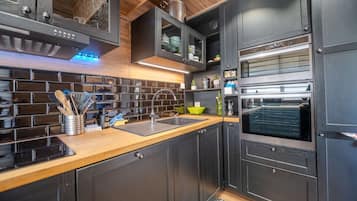 Frigorifero, pentole/stoviglie/utensili