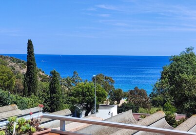 3 min from Bonporteau beach, beautiful duplex with terrace, sea and beach views