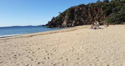 3 min from Bonporteau beach, beautiful duplex with terrace, sea and beach views