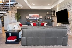 TV, fireplace, stereo