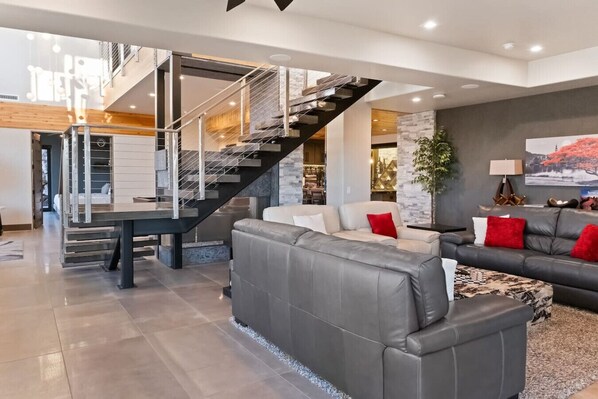 TV, fireplace, stereo