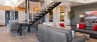 Chateau 58 ~ Ultra Luxury Mansion ~ Pool ~ Events!