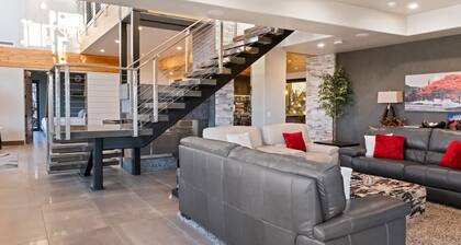 Chateau 58 ~ Ultra Luxury Mansion ~ Pool ~ Events!