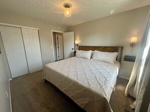 2 soverom, strykejern/-brett, wi-fi og sengetøy