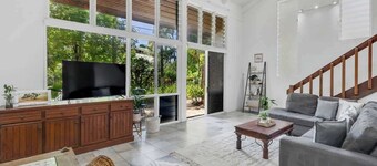 Nirvana—Steps to Four Mile Beach with Shared Pool