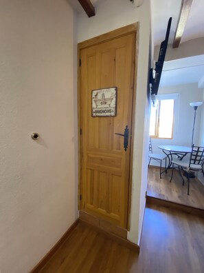 Uklassifisert bilde, 5 av 21, knapp