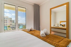 2 chambres, fer et planche à repasser, Wi-Fi, literie fournie