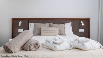 1 bedroom, blackout curtains, soundproofing, iron/ironing board