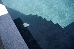 Outdoor pool - VILLA ULIVI by Curti rentals (Tremezzo)