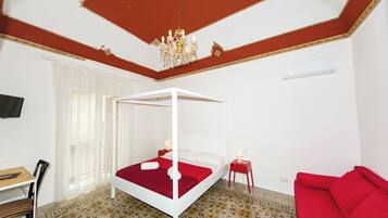 1 chambre, fer et planche à repasser, draps fournis