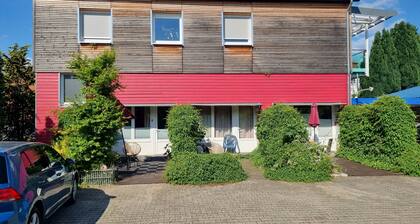 Charysma: Aurum-Suite | modernes & elegantes Design | Parkplatz | Terrasse