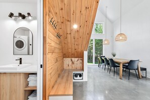 Interior - Chalet the Konfør, Chalet Le Konfor, Spa et Nature! (Sainte-Lucie-des-Laurentides)