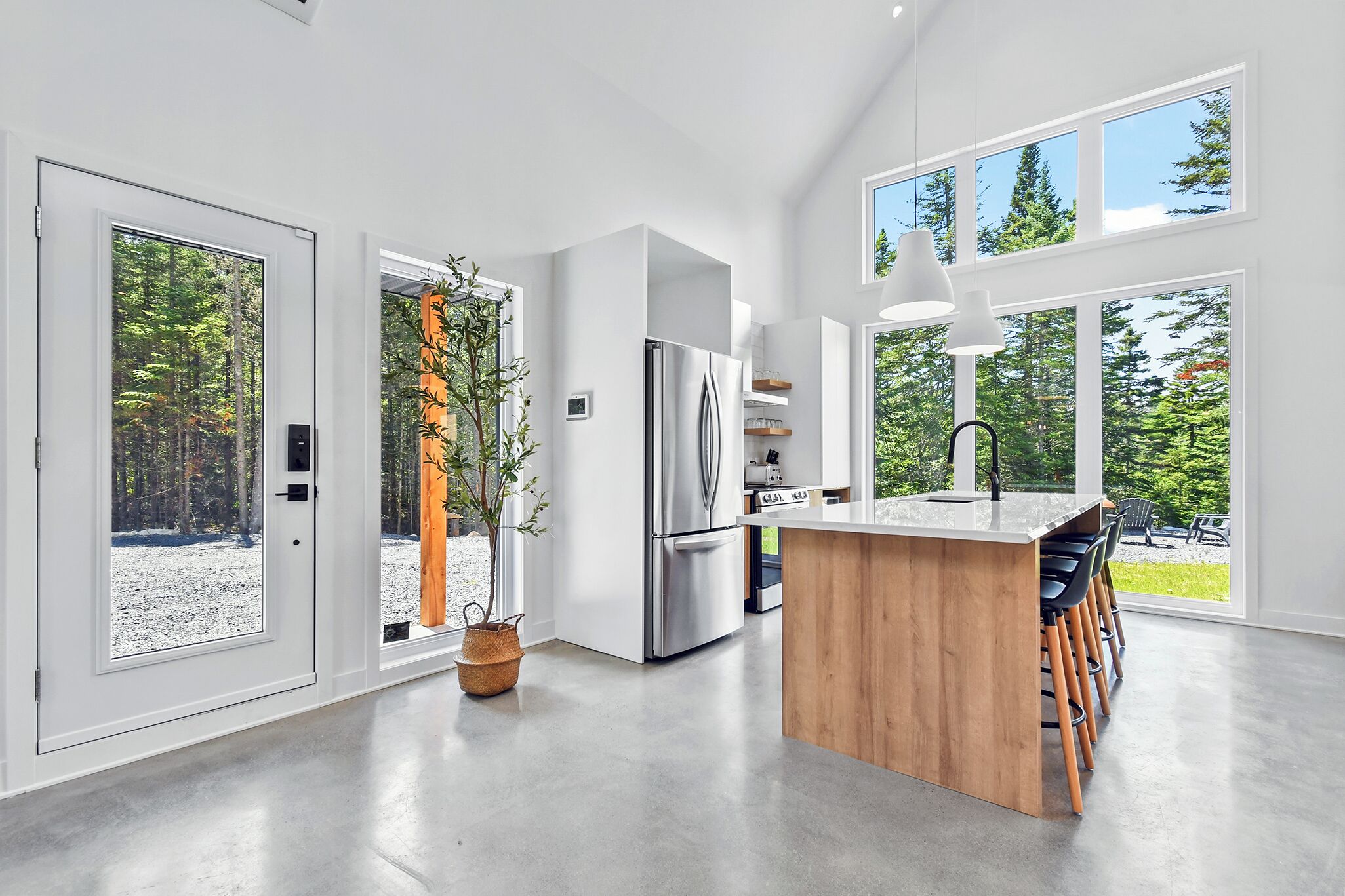 ثلاجة، ميكروويف، فرن، موقد طهي مسطح