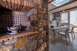 House, 3 Bedrooms, Sea View | Private kitchen | Espresso maker, coffee/tea maker