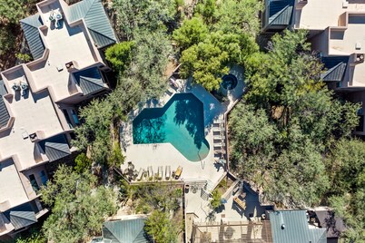 Gorgeous Mountain City Views Pools Hot Tubs