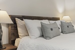 Hus | 5 soverom, skrivebord og internett