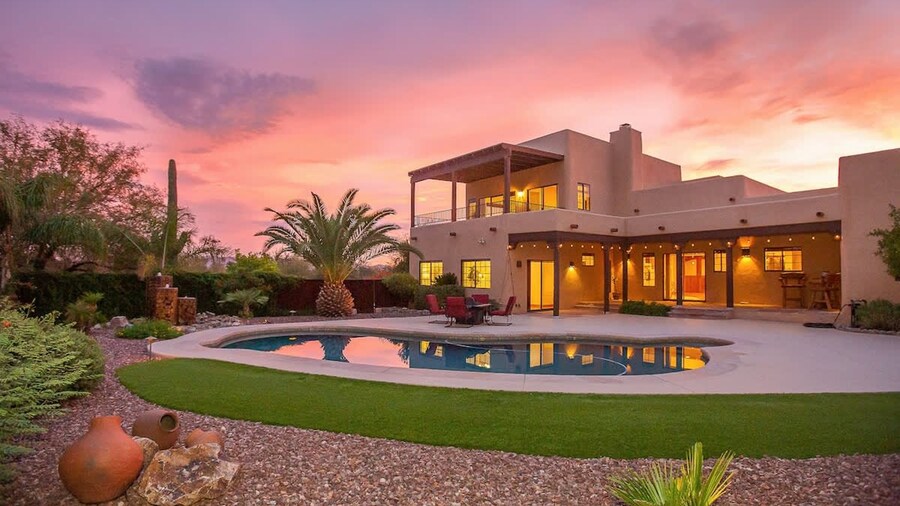 Spectacular Views Heated Pool Outdoor BBQ