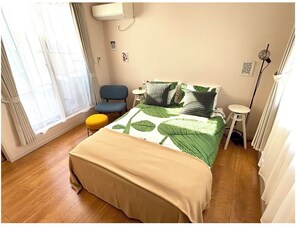 3 bedrooms, desk, iron/ironing board, free WiFi
