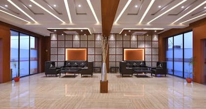 Clubhouse Hotel Morbi