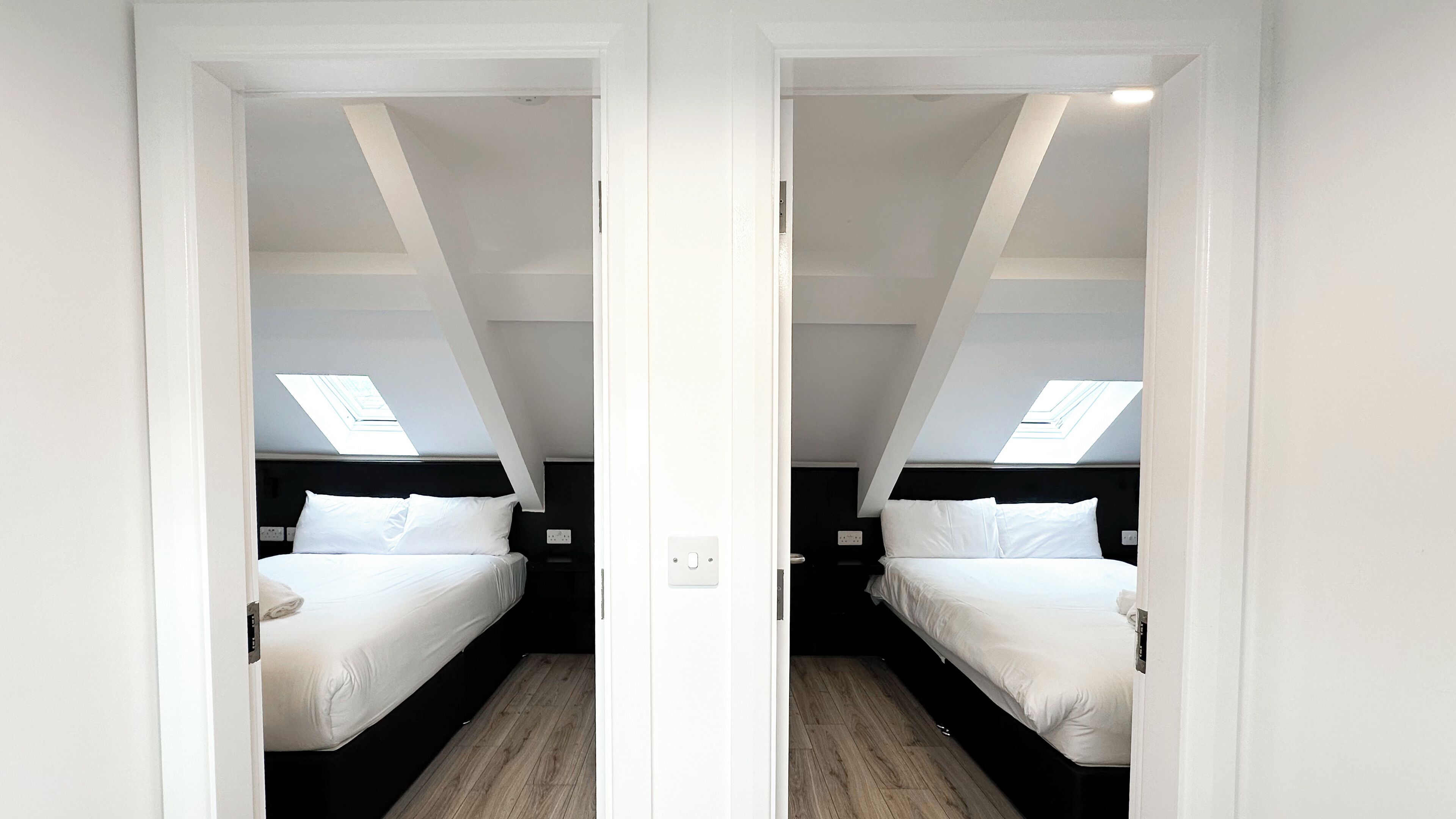 Modern 3 Bedroom Apartment | Strykejern/-brett, wi-fi (inkludert) og sengetøy