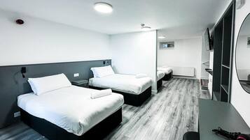 Standard Studio | 2 bedrooms, iron/ironing board, free WiFi, bed sheets