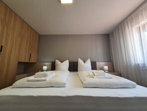 1 多间卧室、免费 WiFi、床单