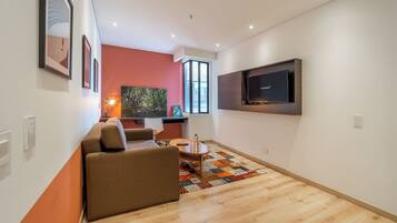 Apartment (301) | Living area