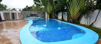 Spacious 7-bedroom villa in charming Santo Domingo Este with AC, WiFi