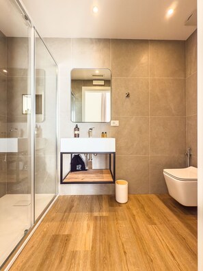 Comfort Double Room, Sea View | Bathroom