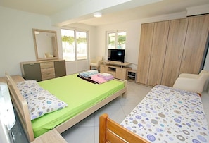 4 bedrooms, soundproofing, free WiFi, bed sheets - Villa Rezevici (Petrovac)