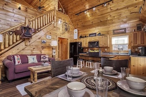 Dining - Tennessee Cowboys- Game Room, Hot Tub, Free Attraction Tickets!!! (Sevierville)