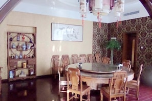 تناول الطعام