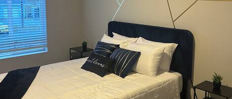 2 soverom, strykejern/-brett, wi-fi og sengetøy