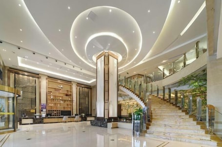 Lobby. Kaili Hotel Suining