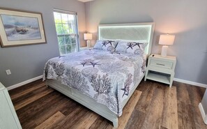 3 bedrooms, desk, iron/ironing board, free WiFi - Casa Yara ☀️ Pristine Florida Pool Home Just Minutes from the Shore (Bradenton)