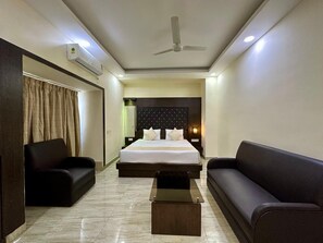 高級雙人房 | 熨斗/熨衫板、免費 Wi-Fi、床單