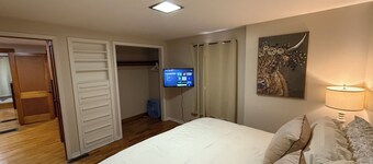 Cozy Corner Cottage - 4 Bed/2 Bath
No Cleaning Fee!