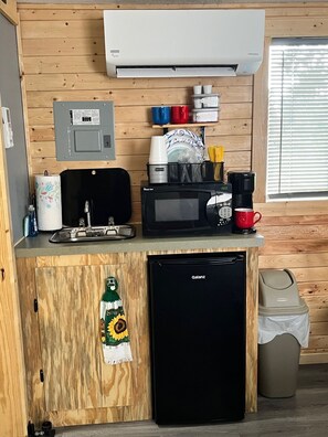 Frigorífic, microones i cafetera i tetera 
