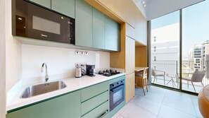 Fridge, microwave, oven, stovetop
