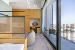 1 soverom, skrivebord, strykejern/-brett og wi-fi (inkludert)