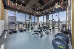 Fitness facility - Mood 45 - Two Bed: Elegant & luxurious (Jumeirah Garden City)