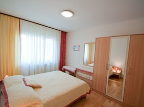 3 soveværelser, strygejern/strygebræt, internetforbindelse, sengetøj