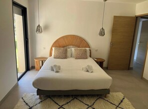 4 bedrooms, iron/ironing board, WiFi, bed sheets - Villa golf view (1) (Olmeto)