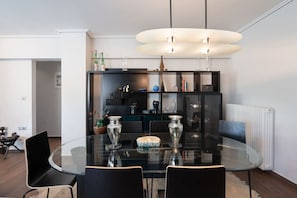 Dining - Luxe Bliss – 2BR, Glyfada (Glifada)