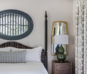 3 bedrooms, iron/ironing board, free WiFi, bed sheets - Look No Further! Cottage, Pool, Fitness Center & Spa, Activities, On Site Dining (Adairsville)