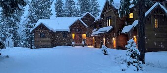 Suncadia-luxury 4bd ensuite spa retreat & on-site EV charger on Prospector 13. A